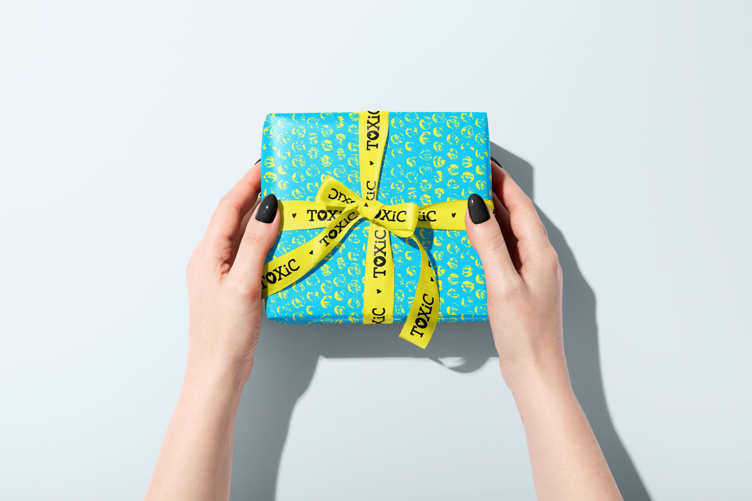 Poppit. Wrapping Paper